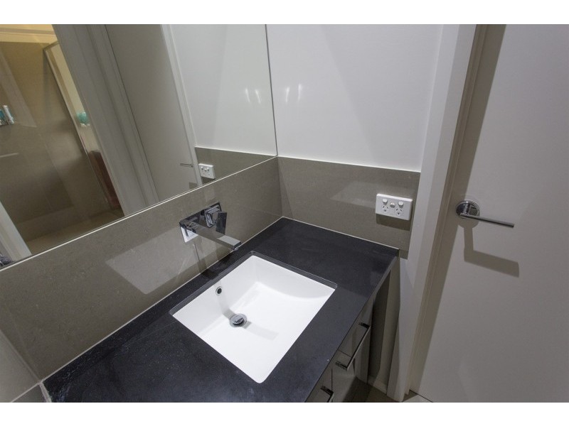 12 Elwood Drive, Strathdale VIC 3550