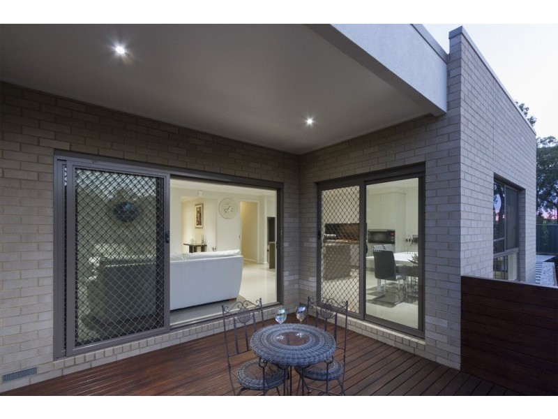 12 Elwood Drive, Strathdale VIC 3550