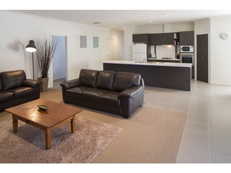 36 Londonderry Way, Epsom VIC 3551