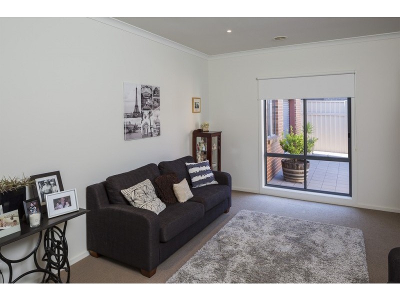 36 Londonderry Way, Epsom VIC 3551