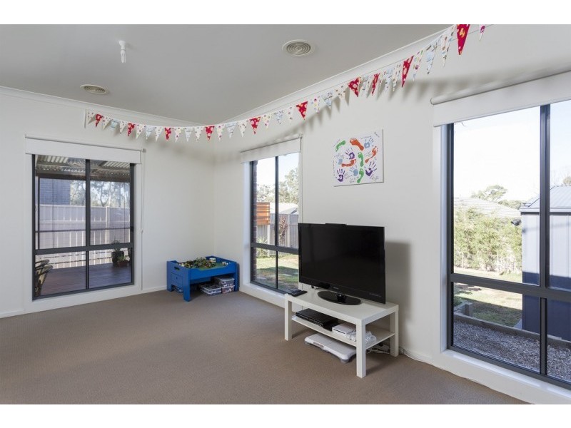 36 Londonderry Way, Epsom VIC 3551