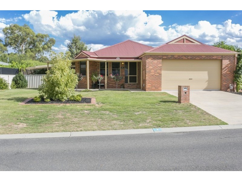 7 Waterford Drive, Strathfieldsaye VIC 3551