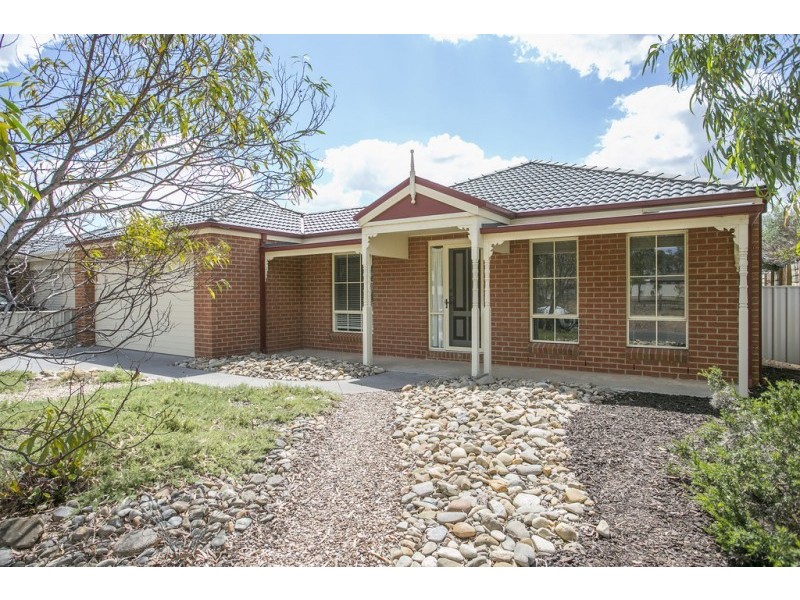 2 Gardenview Court, Epsom VIC 3551