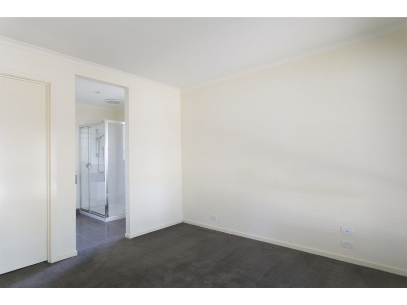 2 Gardenview Court, Epsom VIC 3551