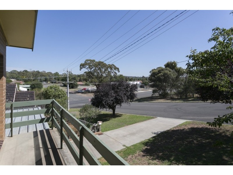 2/24 Bank Street, Kangaroo Flat VIC 3555