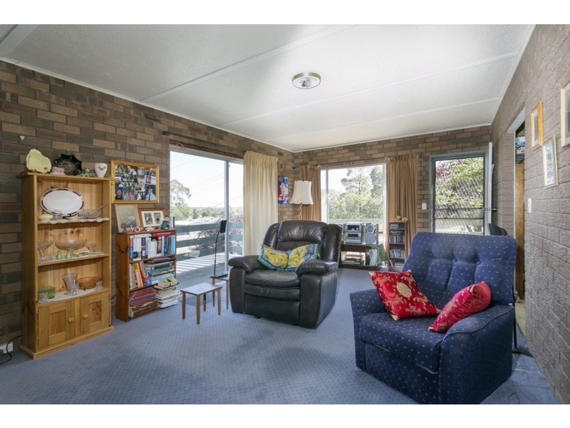 2/24 Bank Street, Kangaroo Flat VIC 3555
