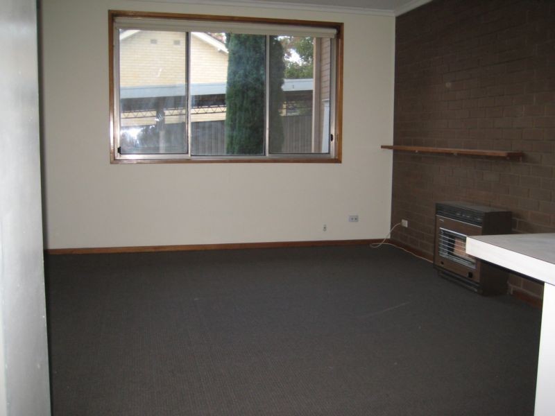 2/45 Glencoe Street, Kennington VIC 3550