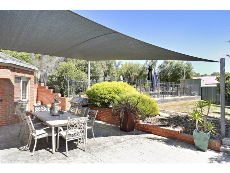 7 Bonnie Brae Court, Spring Gully VIC 3550