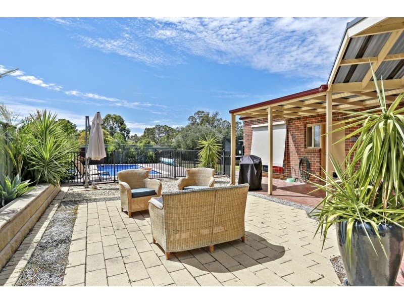 5 Clarendon Close, Strathfieldsaye VIC 3551