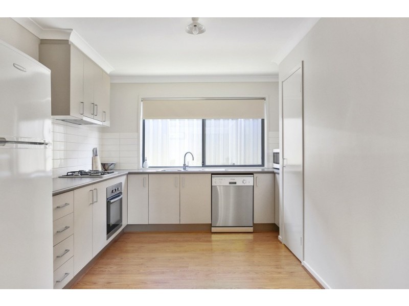 6 Highview Terrace, Kangaroo Flat VIC 3555