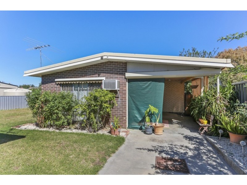 1/28 Neale Street, Kennington VIC 3550