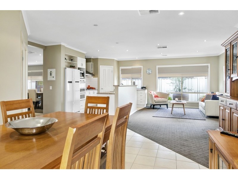 11 Lemon Gum Drive, Strathfieldsaye VIC 3551