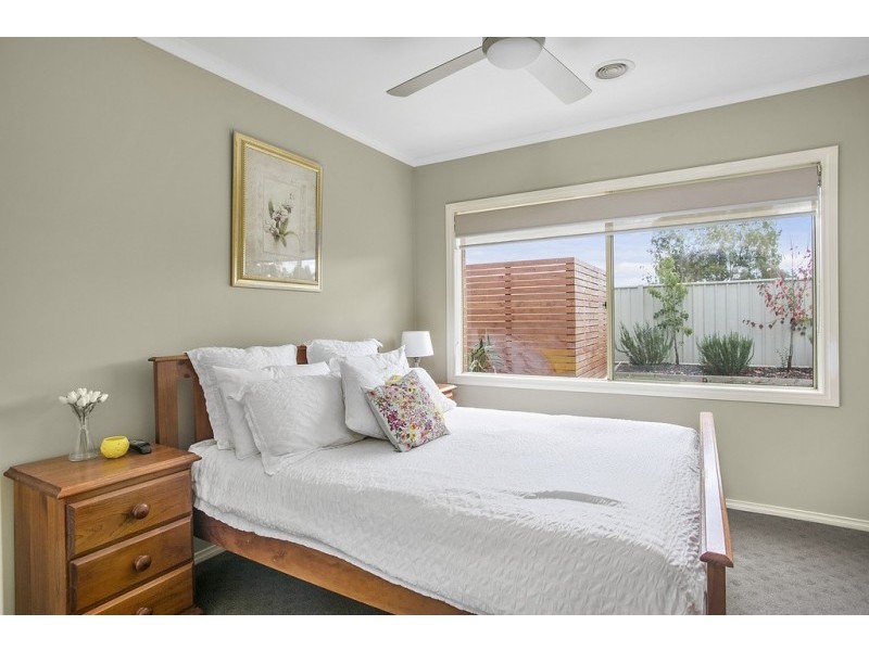 11 Lemon Gum Drive, Strathfieldsaye VIC 3551