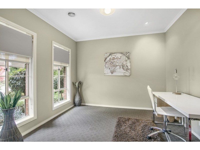 11 Lemon Gum Drive, Strathfieldsaye VIC 3551