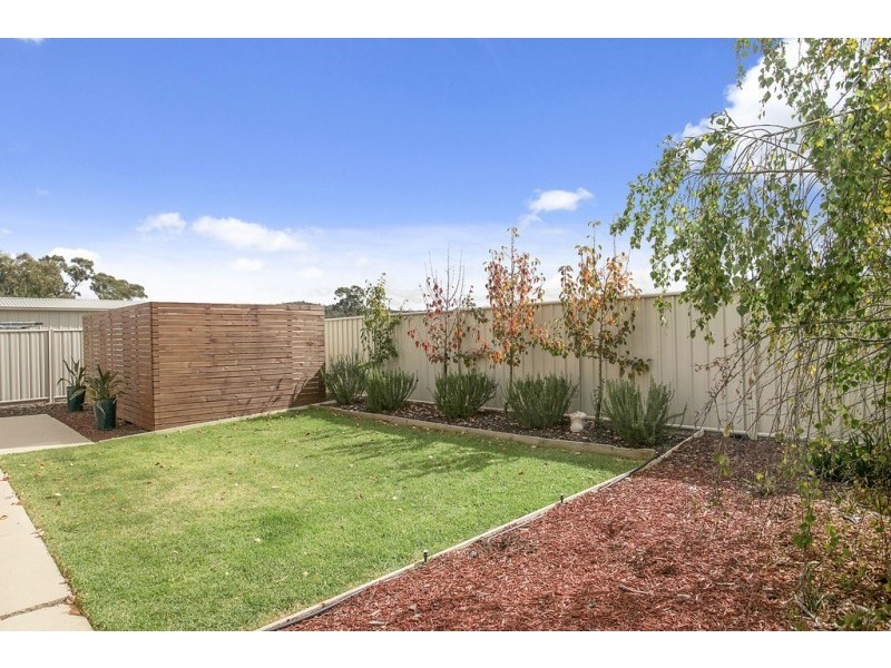 11 Lemon Gum Drive, Strathfieldsaye VIC 3551