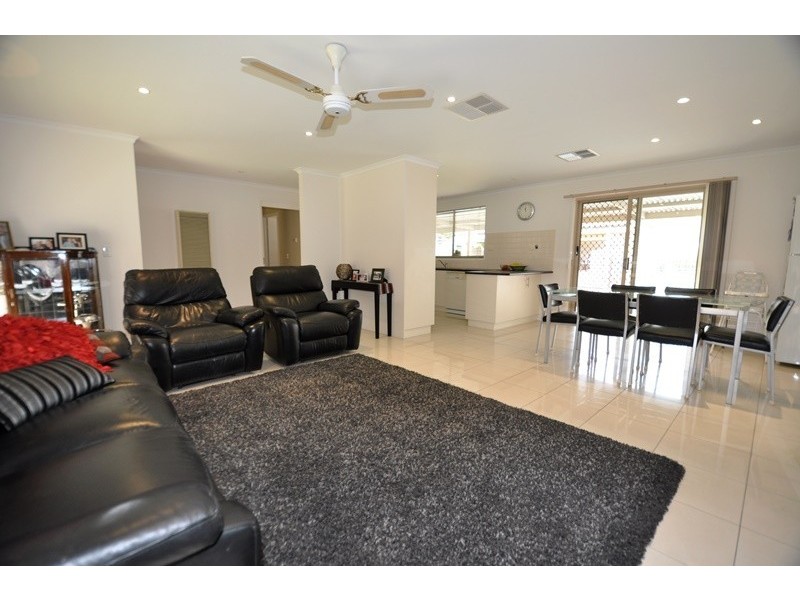 102 MacDougall Road, Golden Gully VIC 3555