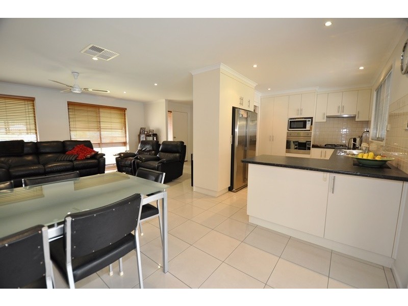 102 MacDougall Road, Golden Gully VIC 3555