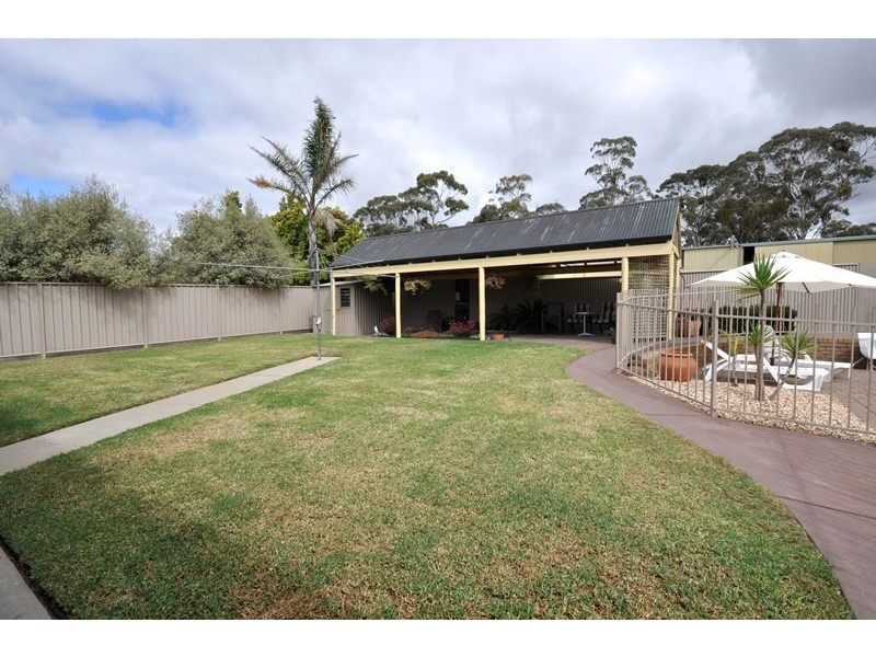 102 MacDougall Road, Golden Gully VIC 3555