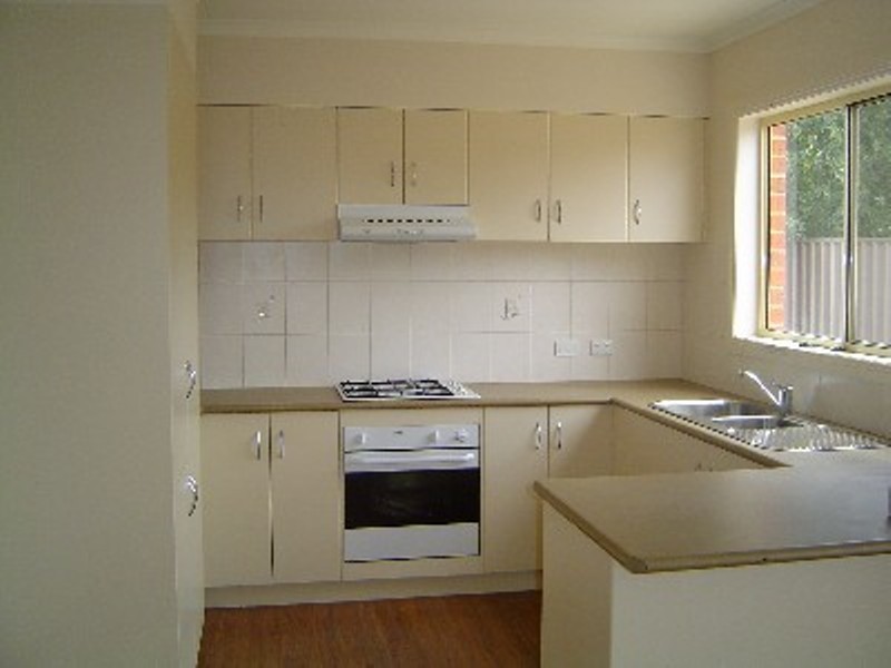 2/89 Simpsons Road, Eaglehawk VIC 3556