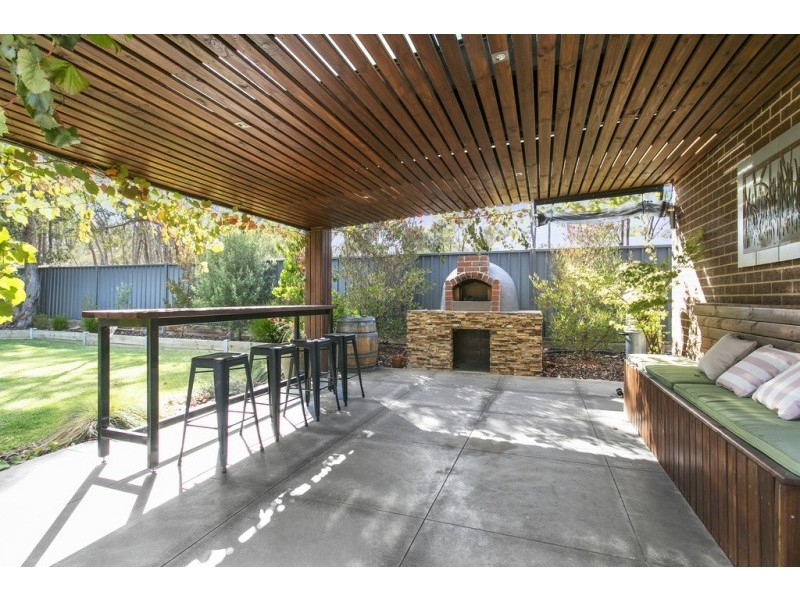 109 Pioneer Drive, Maiden Gully VIC 3551