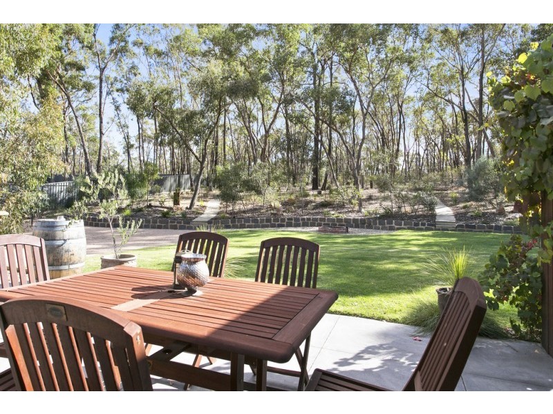 109 Pioneer Drive, Maiden Gully VIC 3551