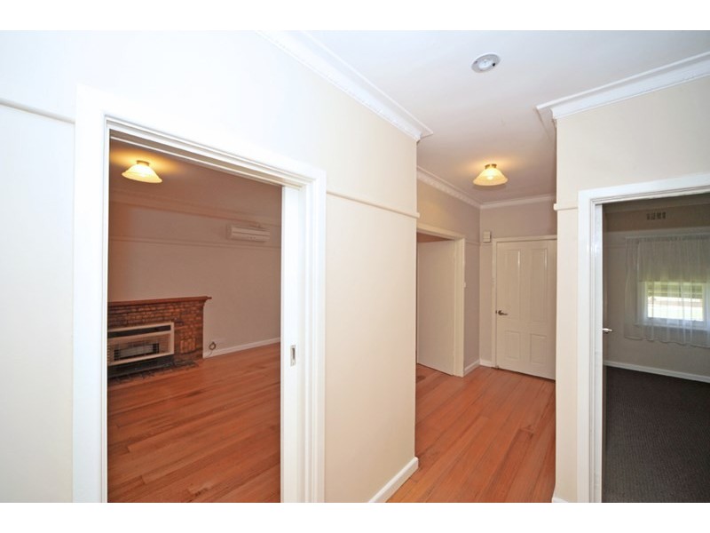 12 Holland Court, Kennington VIC 3550