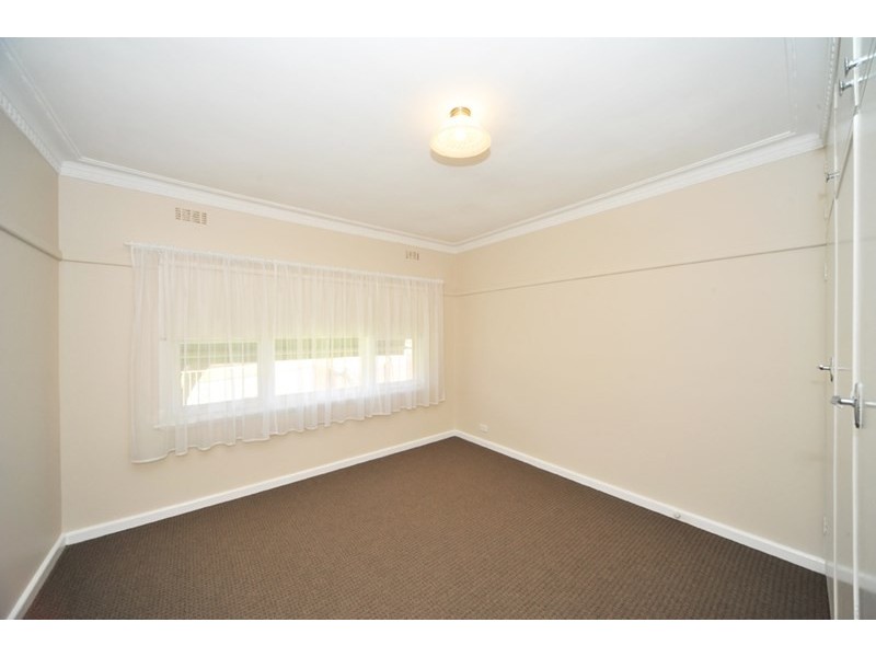 12 Holland Court, Kennington VIC 3550