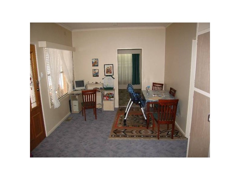 27 Olympic Parade, Kangaroo Flat VIC 3555