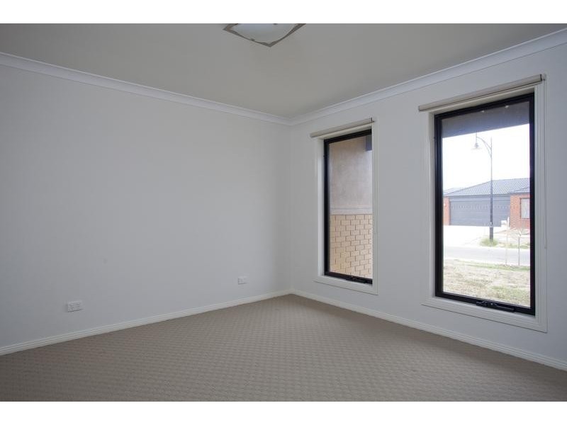 19 O’Neill Court, Epsom VIC 3551