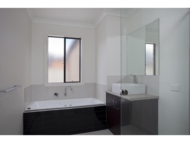 19 O’Neill Court, Epsom VIC 3551