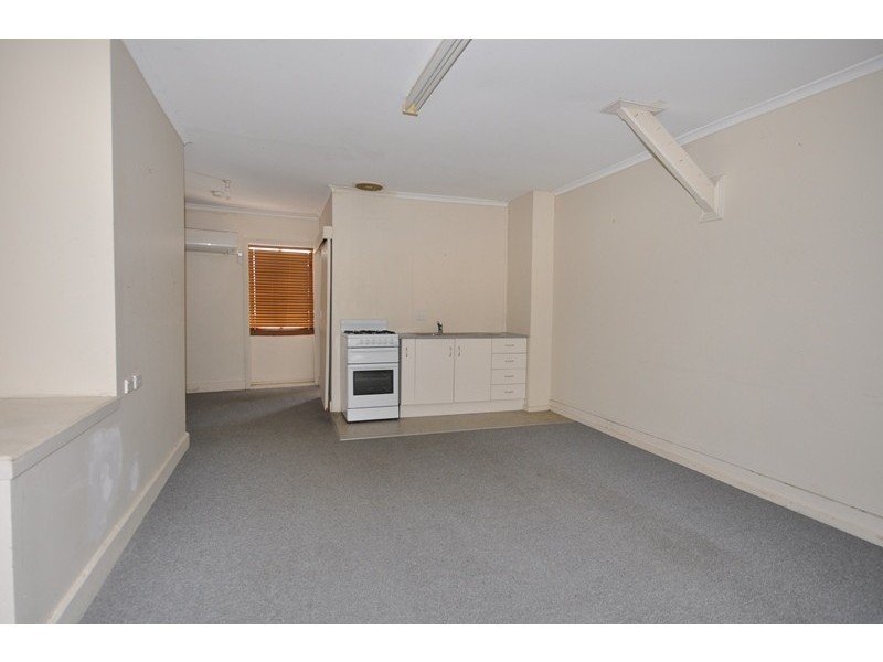 16 High Street, Eaglehawk VIC 3556