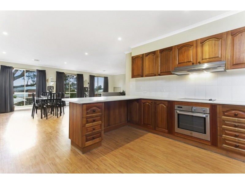 123 Osborne Street, Flora Hill VIC 3550