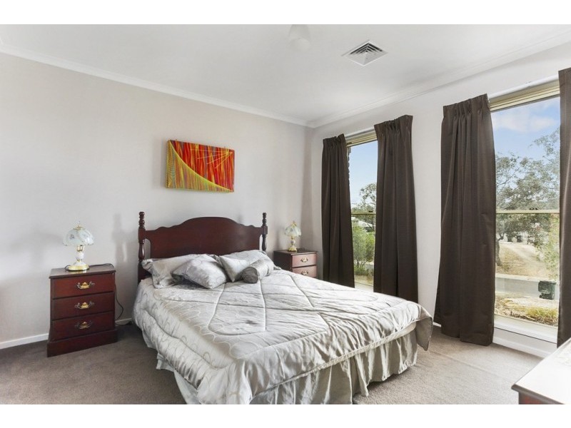 123 Osborne Street, Flora Hill VIC 3550