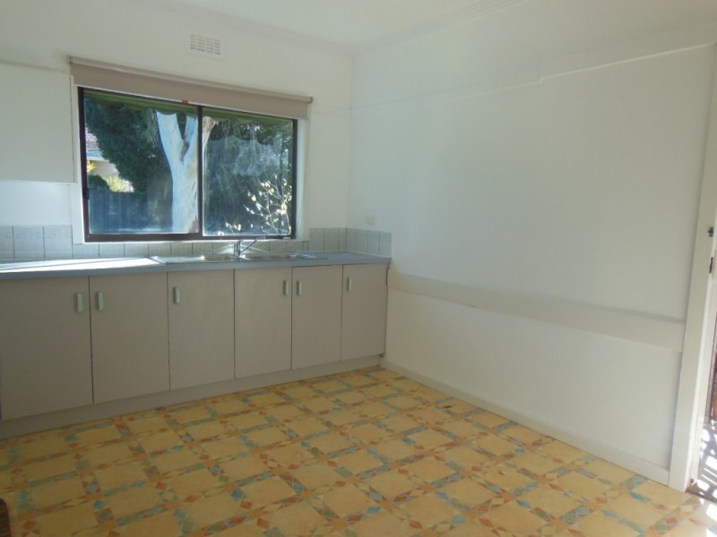 1 Moray Crescent, North Bendigo VIC 3550