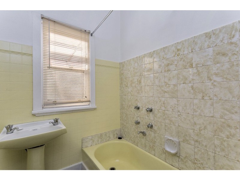 10 Eadie Street, Quarry Hill VIC 3550