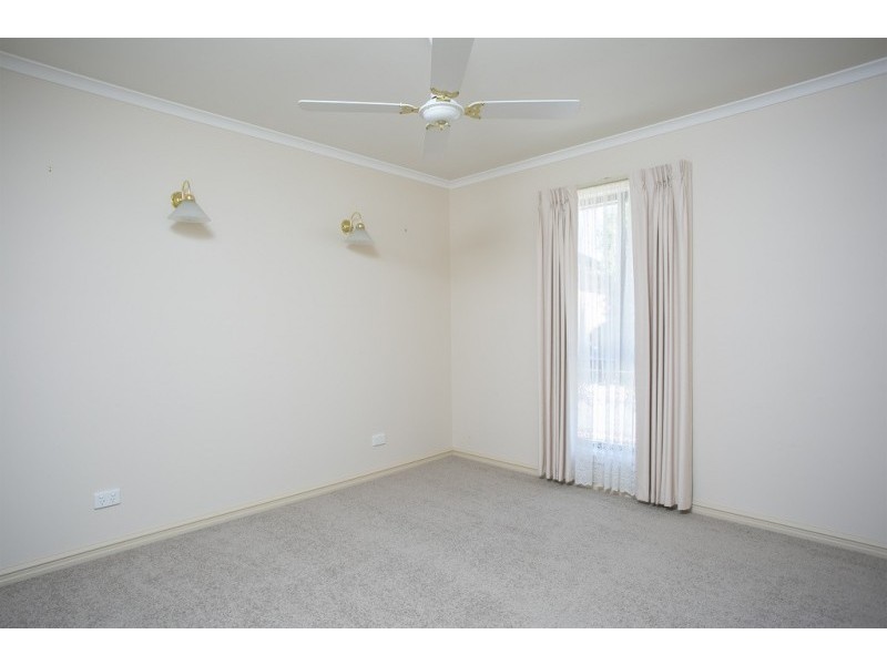 2/110B Osborne Street, Flora Hill VIC 3550