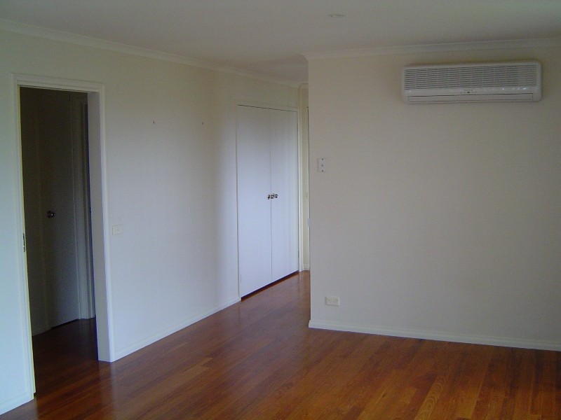 1/81 Osborne Street, Flora Hill VIC 3550