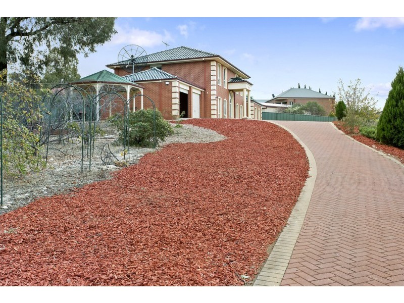 12 Ironbark Court, Kennington VIC 3550