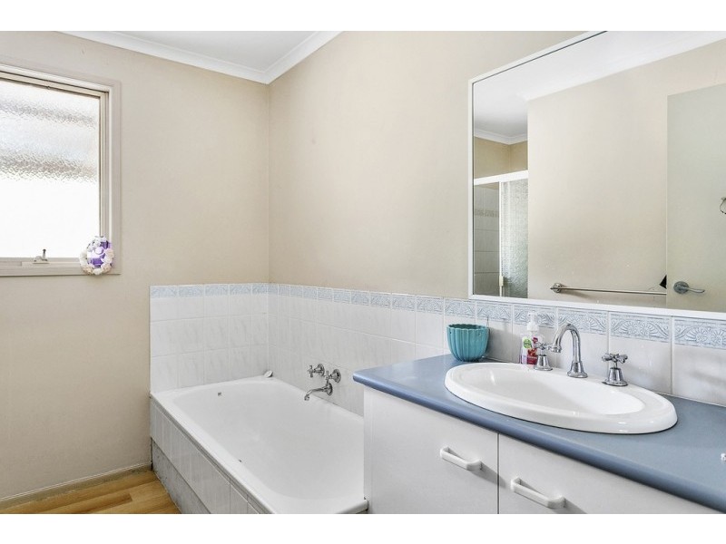 31 Chapel Street, Serpentine VIC 3517