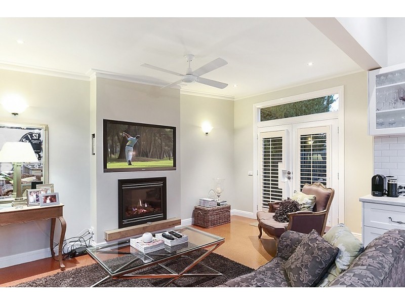 71 Miller Street, Quarry Hill VIC 3550