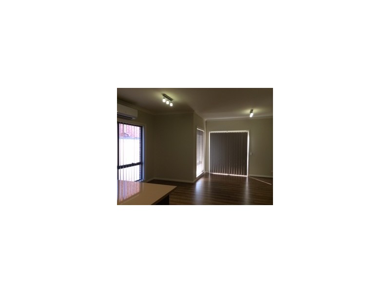 2/23 Alexander Street, Kangaroo Flat VIC 3555