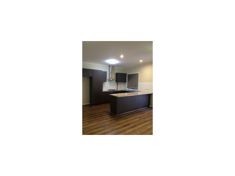 2/23 Alexander Street, Kangaroo Flat VIC 3555