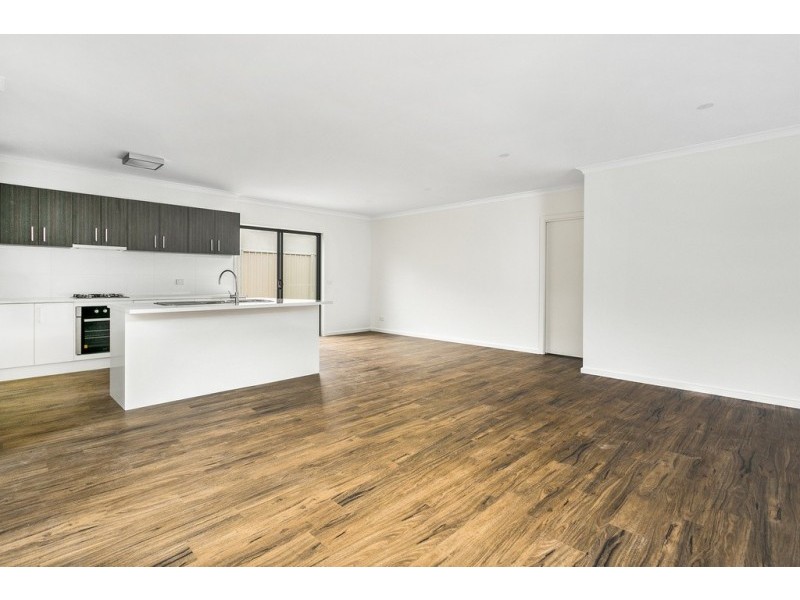 1 & 2/34 Raglan Street, White Hills VIC 3550