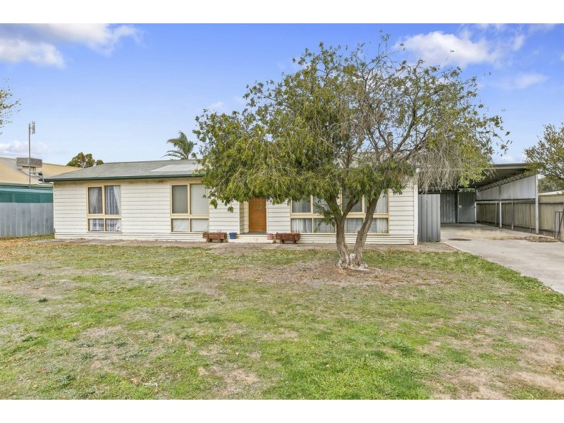 10 Pine Grove, Goornong VIC 3557