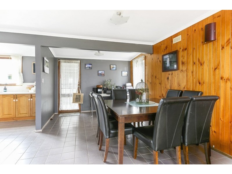 10 Pine Grove, Goornong VIC 3557