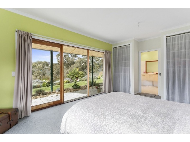 739 North Harcourt Road, Sedgwick VIC 3551