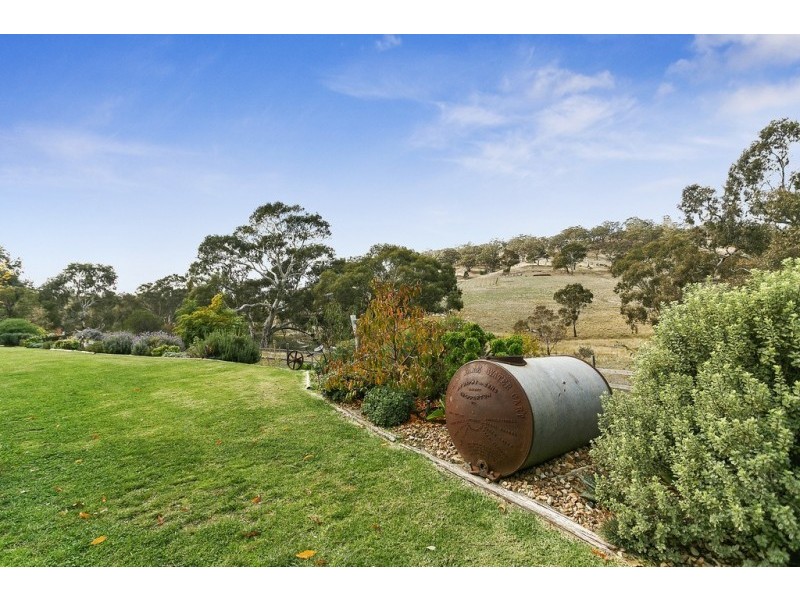 739 North Harcourt Road, Sedgwick VIC 3551