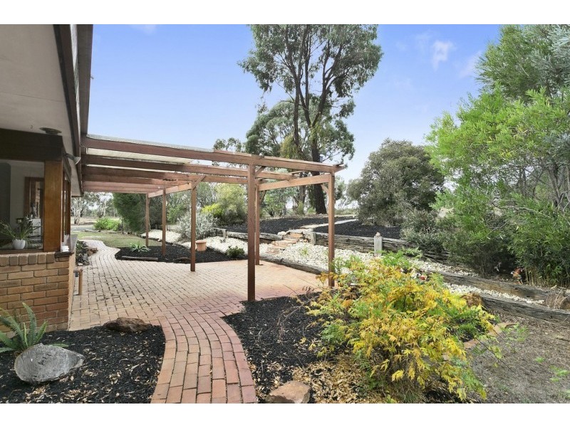 39 James Cook Drive, Strathfieldsaye VIC 3551