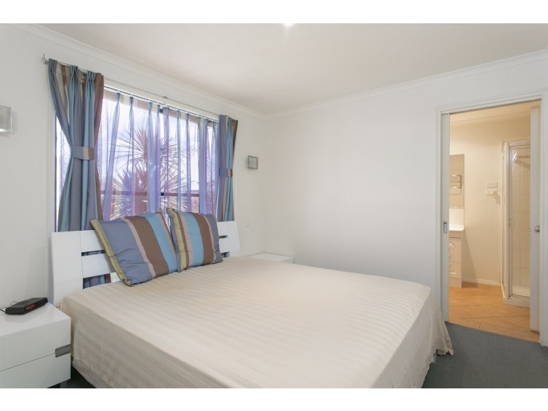 20 Elvey Drive, Kangaroo Flat VIC 3555