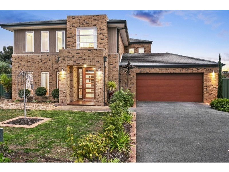 12 Arlington Court, Maiden Gully VIC 3551